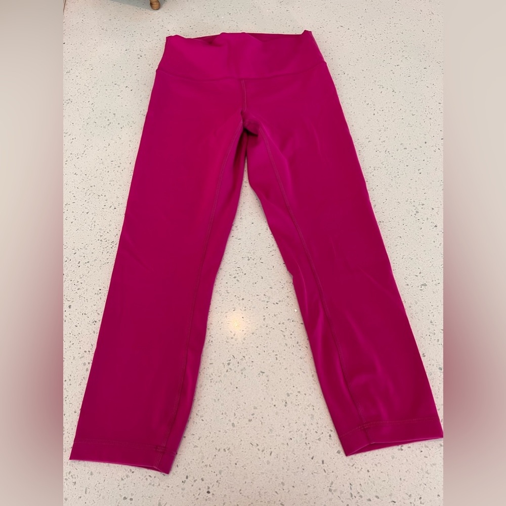 Lululemon Base Pace- 23” inseam- Size 8